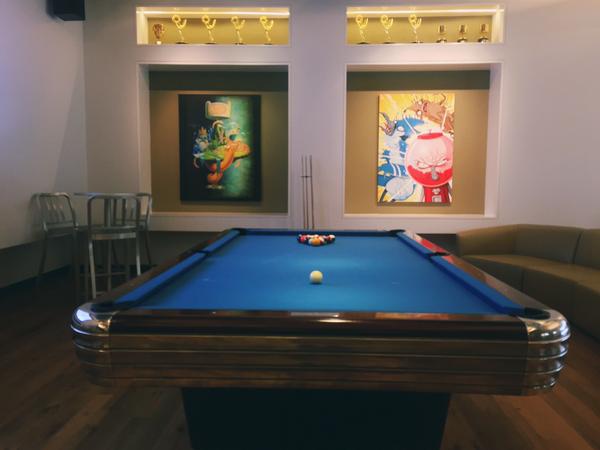 [id5592362|Катю Клэп] пригласили в главный офис Cartoon Network (sic!), где она взяла интервью у Дж. Дж. Куинтела (создателя Regular Show) и наделала кучу фоток, проспойлерив названия всех серий 7 сез...